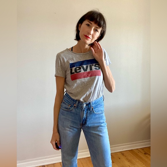 Levis Tee - Picture 3 of 7